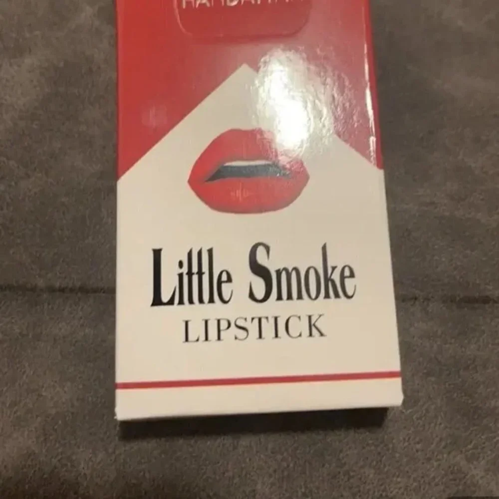 Set of 4 Cigarettes Designed Lipstick